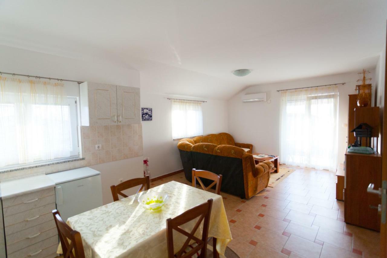 Jadranka Apartment *